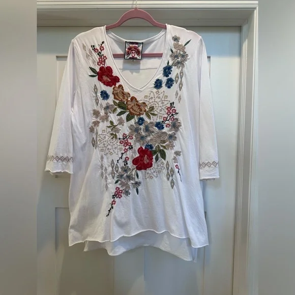 Johnny Was. Floral embroidered Tee. - Picture 9 of 9